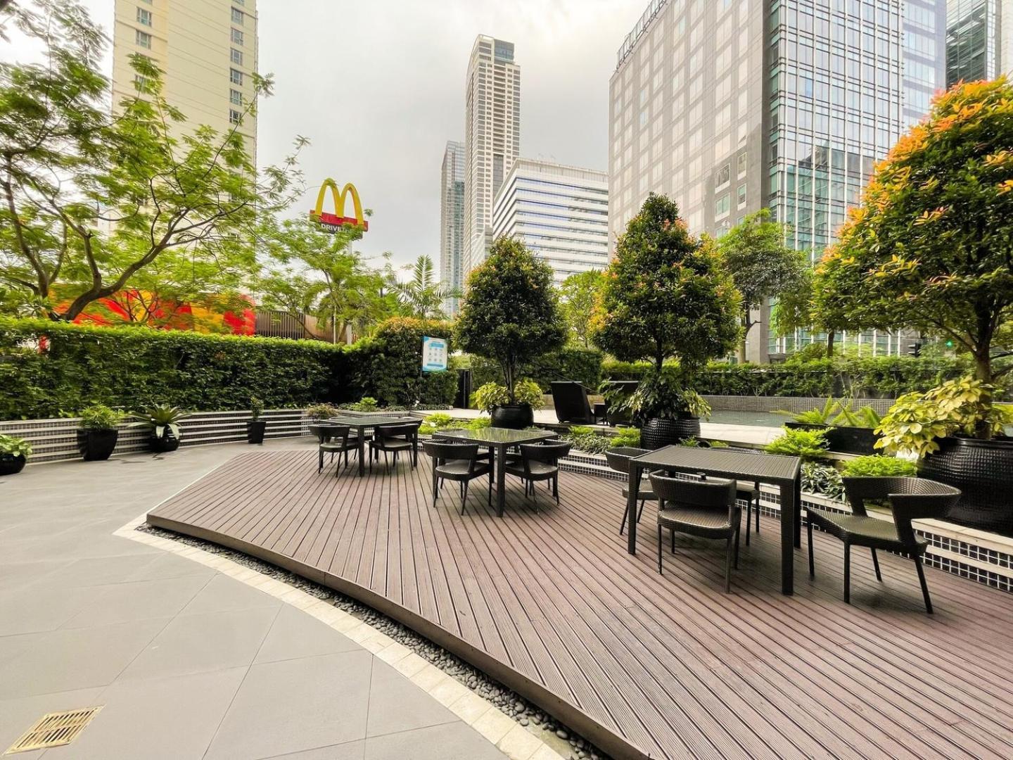 מנילה Best Staycation In Bgc Central #Aatft13J מראה חיצוני תמונה